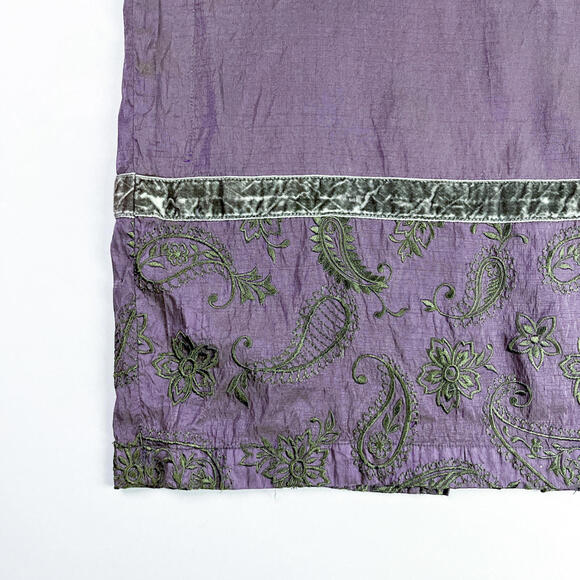 Y2K Purple Midi Skirt with Embroidered Hem - Picture 5 of 8